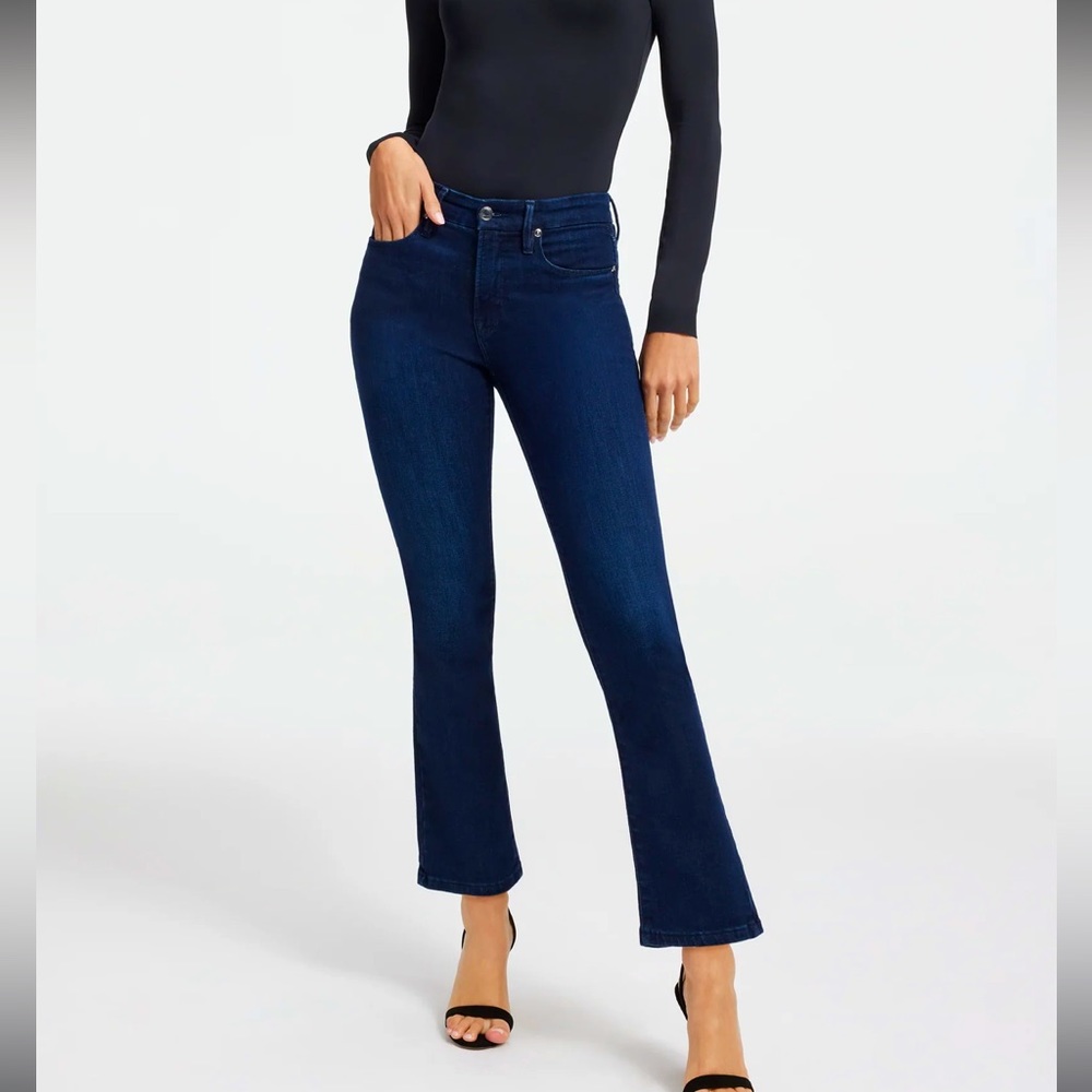 Good American - Good Legs Straight Jeans